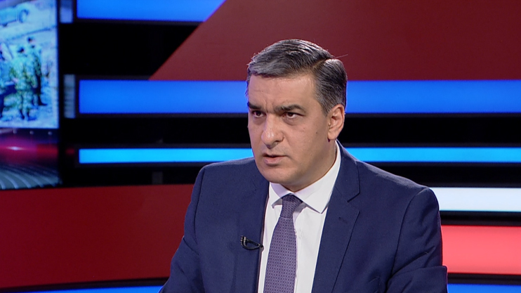 Ermenistan'da  Armen Tatoyan'ın ratingi yükseliyor